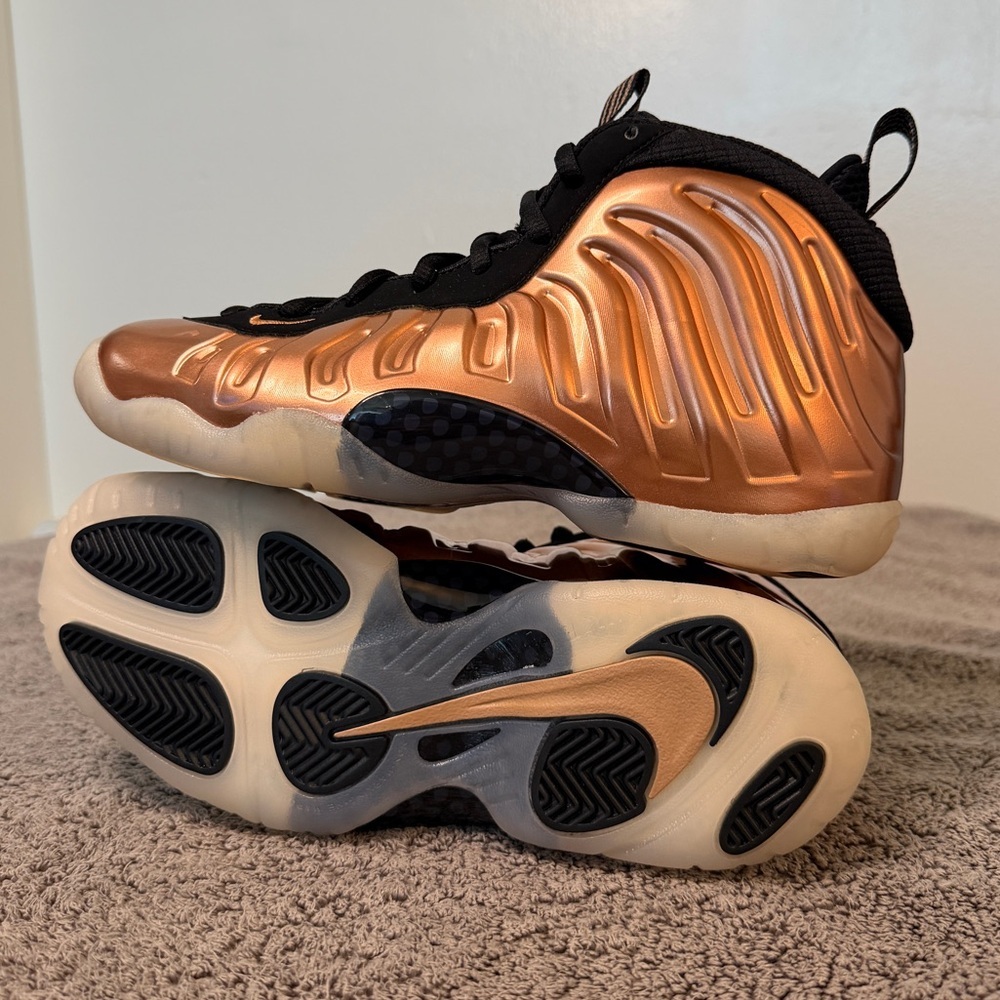 Nike foamposite gs
Copper
Brand new - Picture 2 of 9